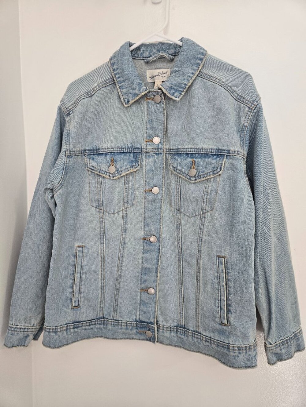 Universal Thread Women’s Oversized Denim Jacket Size Sm Light Wash 100% Cotton